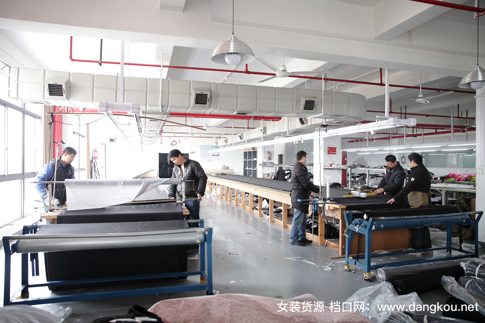 一件衣服是如何从无到有，最后到你手中