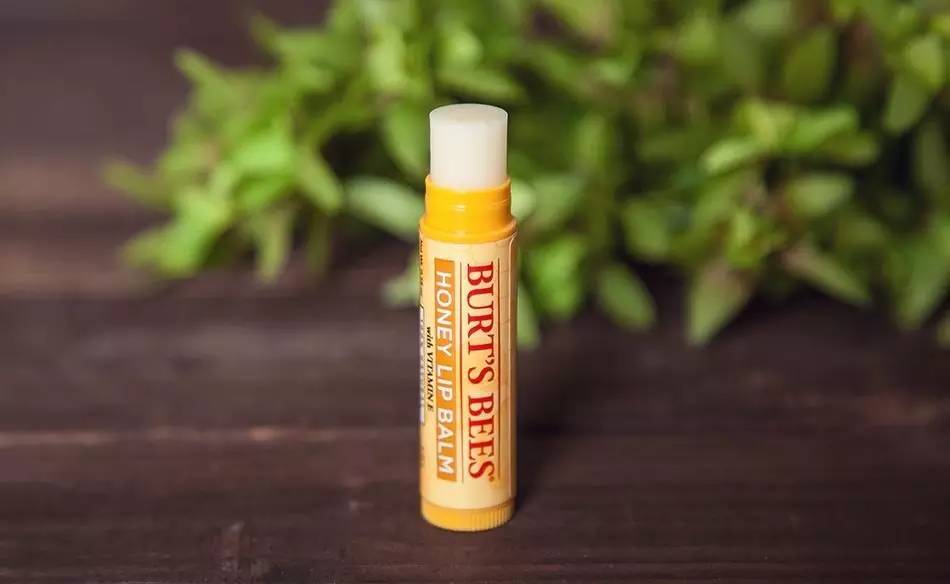 10款颜值爆表的有机天然小众润唇膏~不过百元，就能彻底滋润你，男票也能放心吃了！