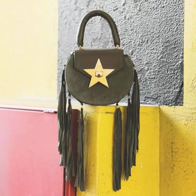 4款不输大牌的平价包包潮爆了,包包推荐小众高级感大牌白色