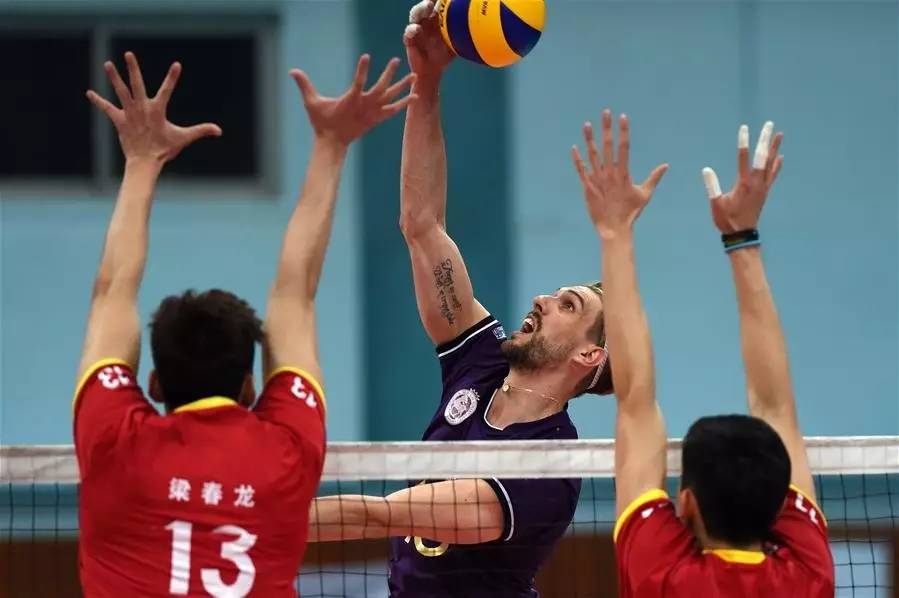 男排小伙子们！没关系，咱们上海见！