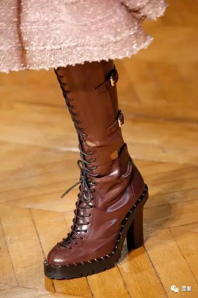 valentino2021秋冬时尚系列,valentino秋冬系列