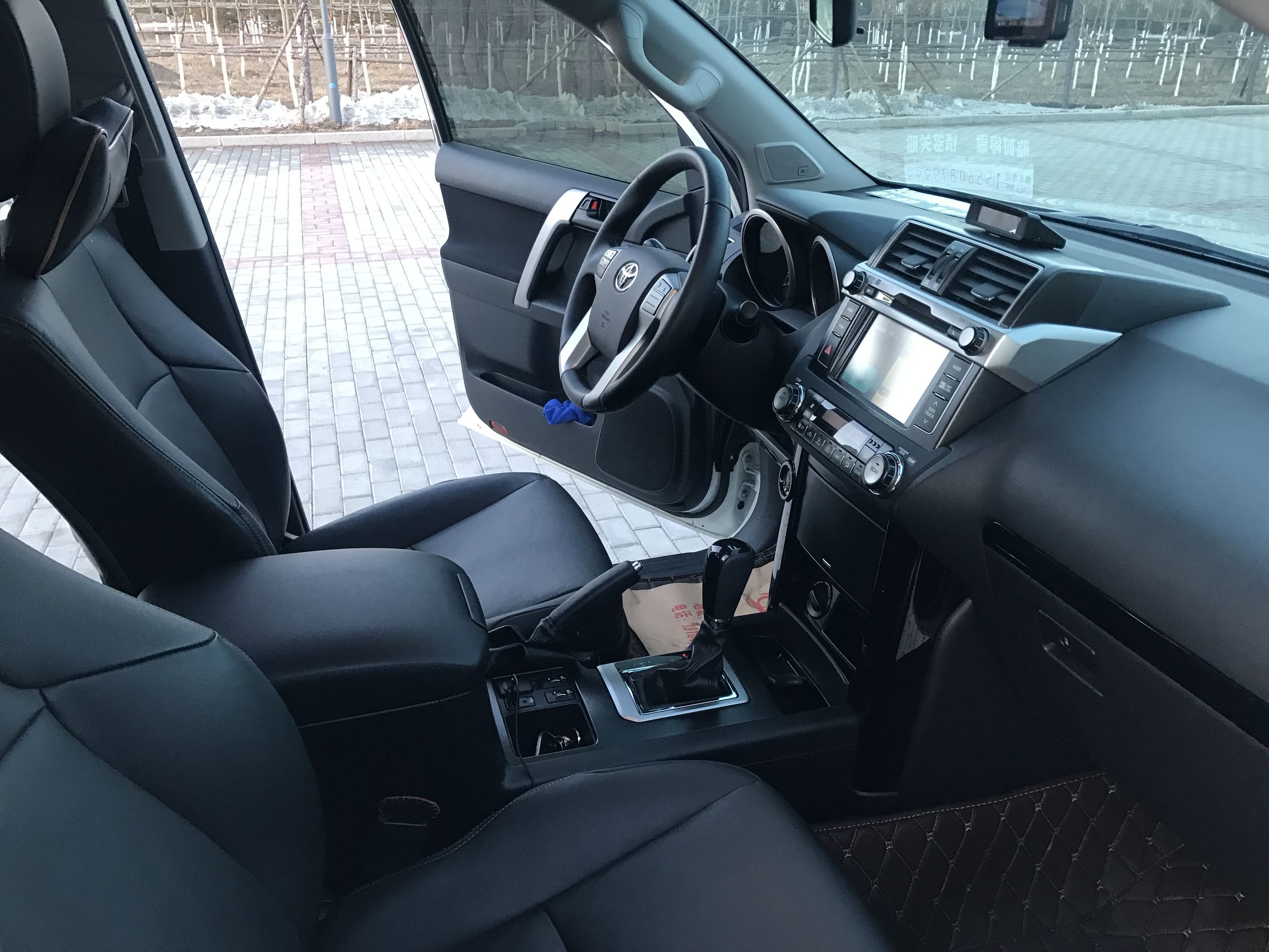 普拉多2700绿皮5座,普拉多2700和普拉多4000驾驶感受