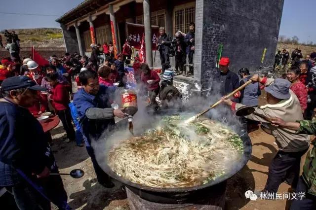 林州结婚大锅菜制作过程,林州农村婚宴菜单大锅菜