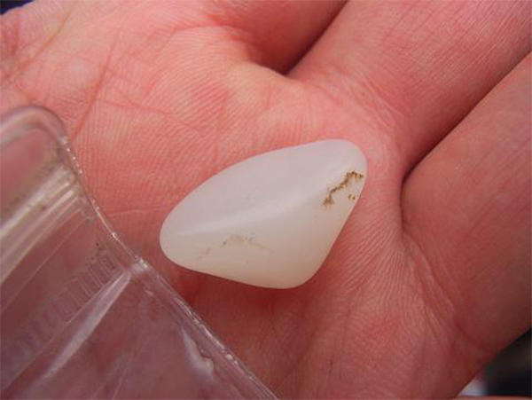 和田墨玉桃花石值钱吗,桃花石和田玉