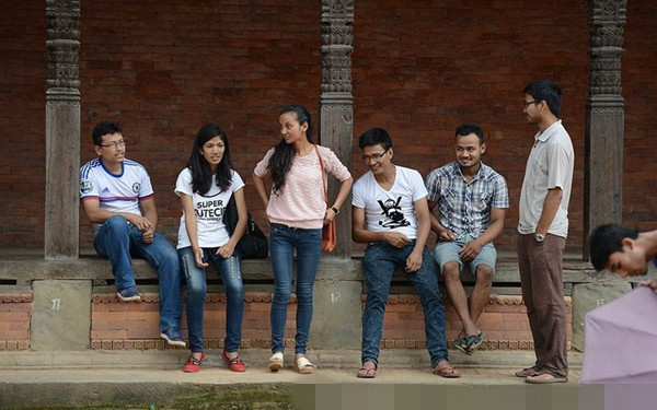 尼泊尔农村夫妻俩的生活,尼泊尔一妻多夫怎样居住