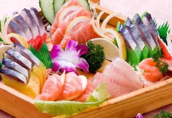 鱼肉都含什么丰富营养,鱼肉与哪些菜搭配更加有营养