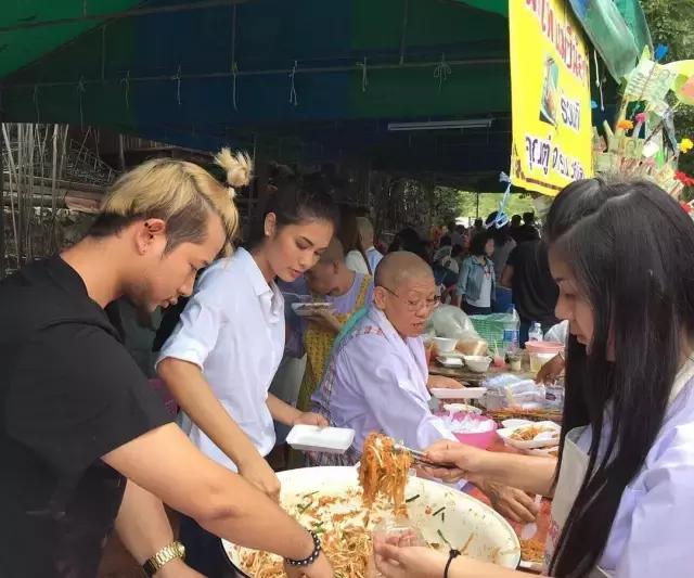 丑女逆袭白富美视频,丑女逆袭白富美之路