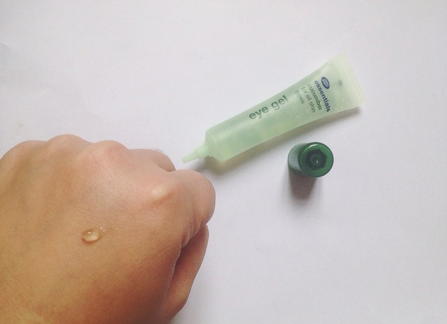 吃土的眼霜推荐,吃土也要买的眼霜雅诗兰黛文案