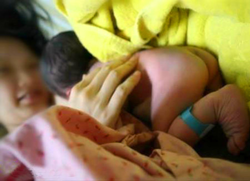 实拍顺产全过程:没经历过刻骨铭心的疼痛,没资格说生孩子痛!