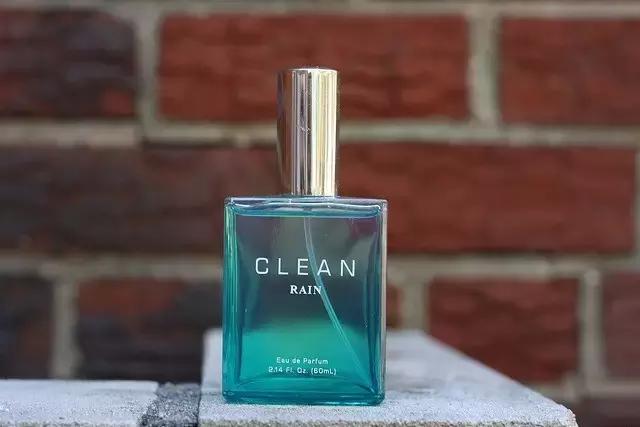 巴黎春天香水,清新味道的大牌女士香水推荐