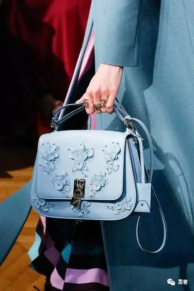 valentino2021秋冬时尚系列,valentino秋冬系列