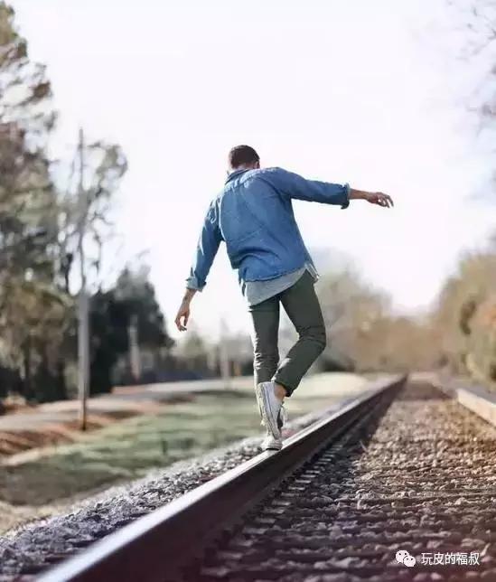 百元遮羞布,如何穿出巨星风度?