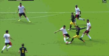 足坛10大边路快马,现役足坛最快的十匹快马