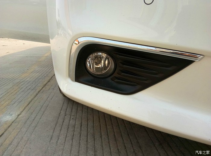 新天籁2.0时尚版,新天籁2.0悦享版