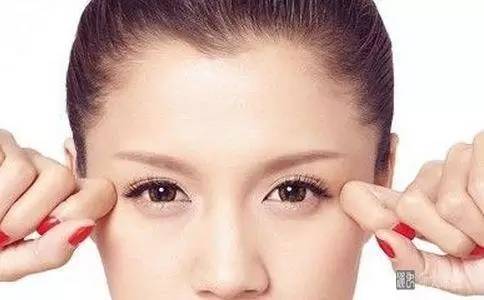 如何养成好看的大眼睛,如何拥有炯炯有神的大眼睛