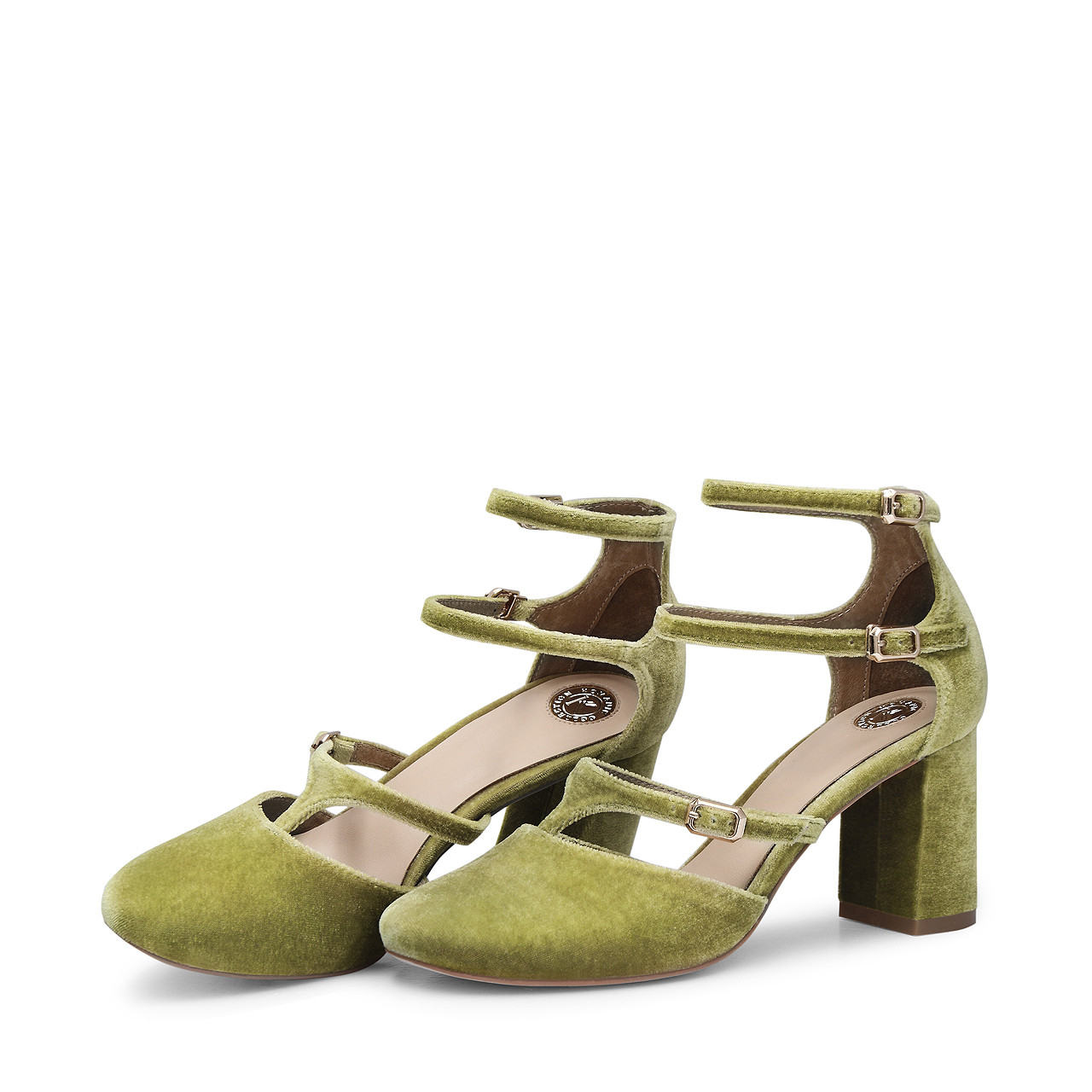 有一种时尚叫做“你觉得我时髦，却猜不出我穿的牌子”