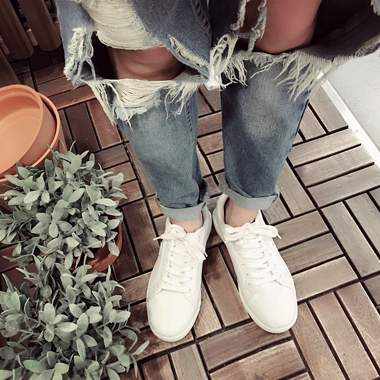 破洞裤小白鞋视频,今年最火破洞裤小白鞋