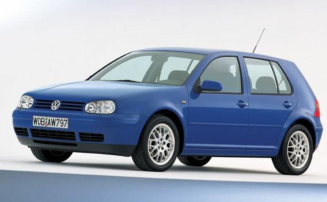 高尔夫和沃尔沃s60谁值得买,高尔夫沃尔沃s60