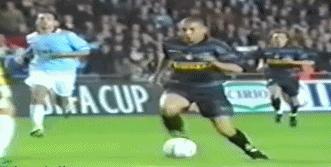 外星人罗纳尔多钟摆过人,钟摆罗纳尔多完整版