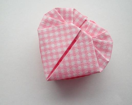 组合心形礼品盒折纸图解教程,心形收纳盒折纸大全