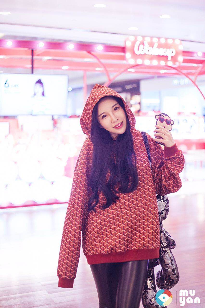 独家对话｜歌手莫莫，主播界的拼命三娘