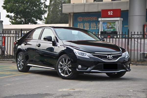 十年车龄的锐志值得入手么,老款锐志驾驶感受怎么样