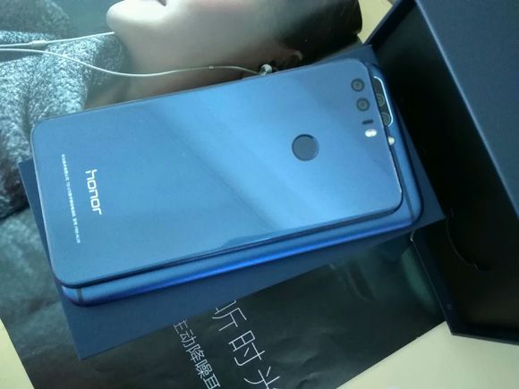 魅海蓝和哪种蓝色接近,魅海蓝和幻夜黑哪个颜色好