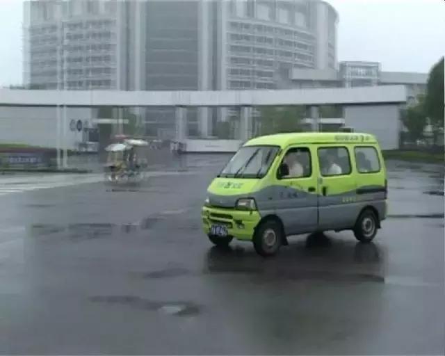 回到2003年的下沙，03级浙小商的青春关键词