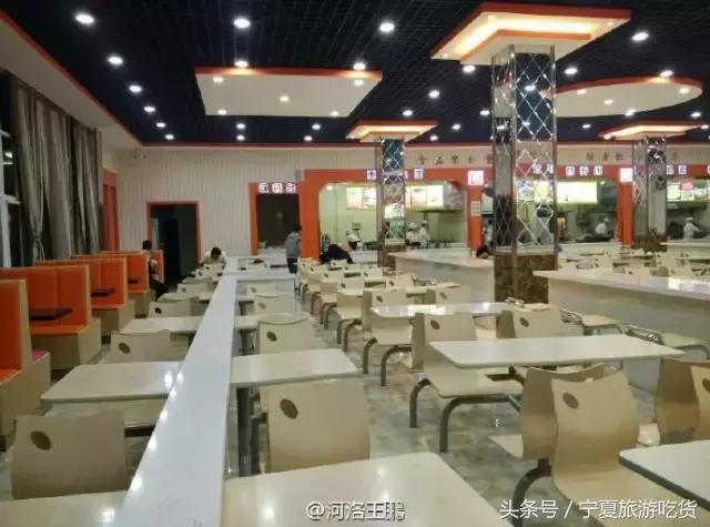 新华学院，不散的青春