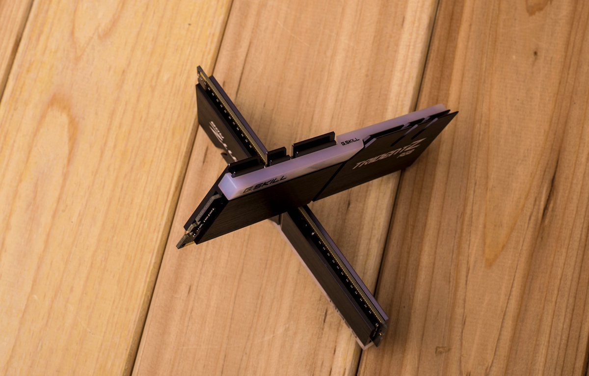 华硕电脑玩生化危机,华硕无畏15i生化危机