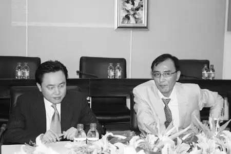 让黄光裕在牢里如坐针毡，陈晓注定是国美一“劫”？