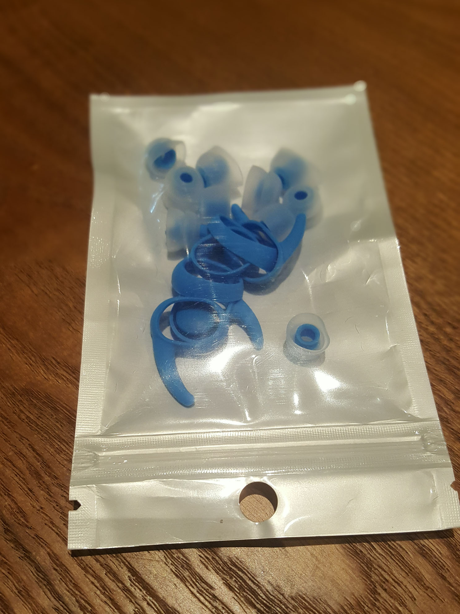 缤特力pv52000蓝牙耳机,缤特力5200蓝牙耳机能听音乐吗