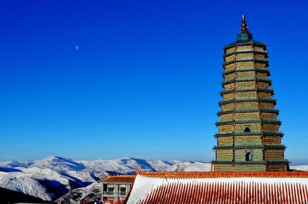 五台山狮子窝七层舍利琉璃塔,五台山最高的塔