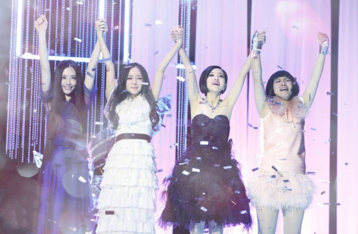 身边有像顾里一样的朋友,有个很有钱的异性朋友