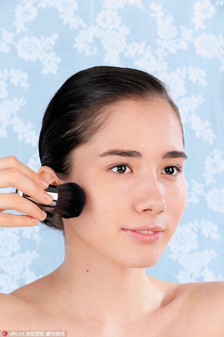 冰冰又封后灯光下底妆也要拒绝粗糙和斑驳