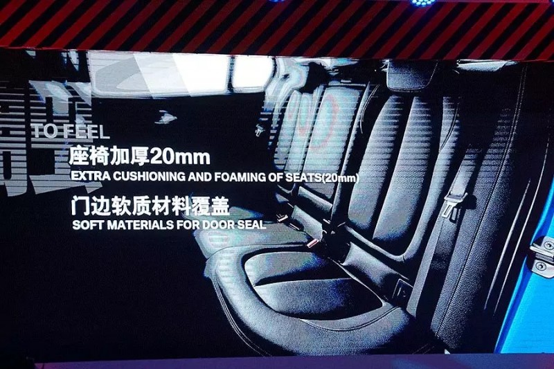 宝马bmw运动型轿车,宝马1系2019款118im运动套装