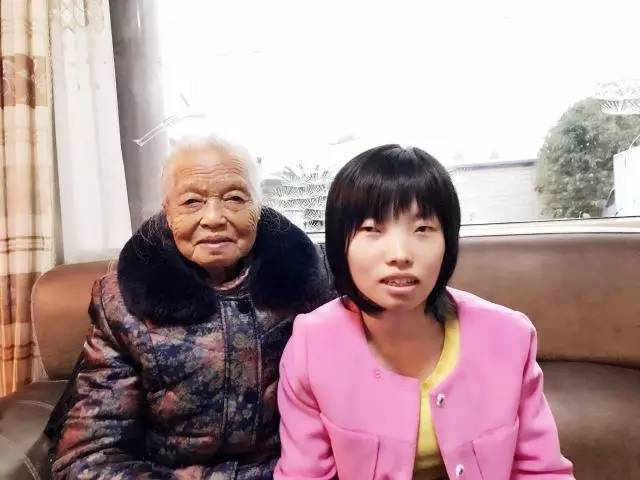 先天脑瘫、路人侧目,18岁她发帖求职逐梦人生这个萧山女孩的阳光不言弃,我服!