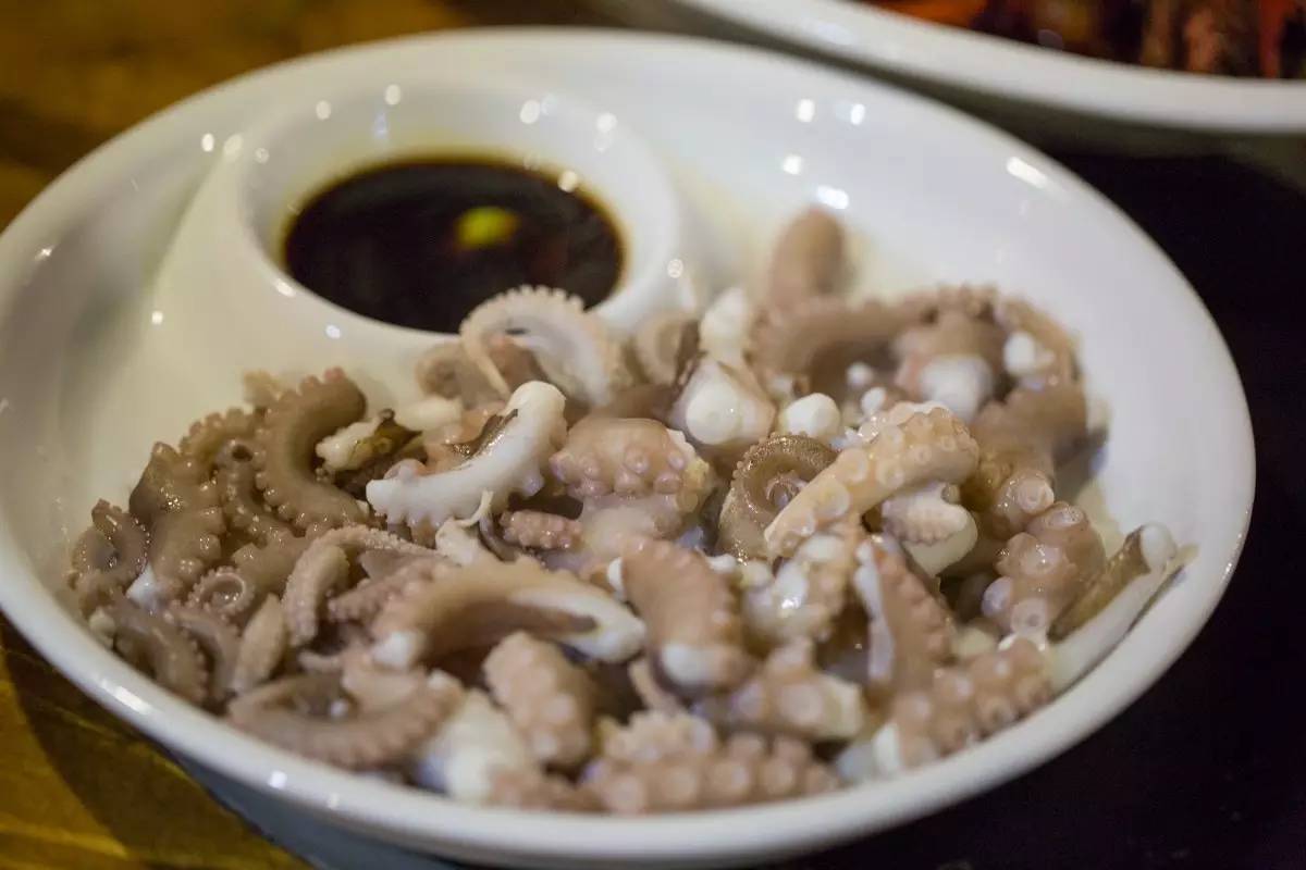 大连海洋馆搬运动物,大连空运的海鲜