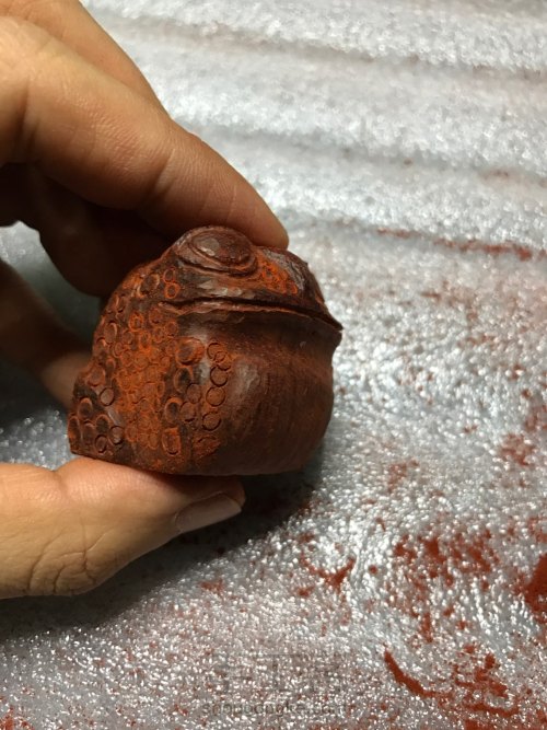 小叶紫檀木刻蟾蜍