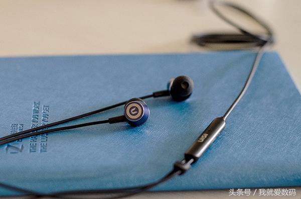 uiisii圈铁耳机,uiisii有线耳机音质怎么样