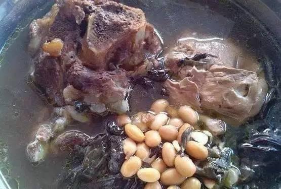 广东婆婆煲广东靓汤,外来媳妇本地郎煲汤