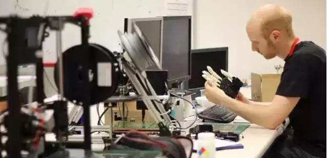 《机器人商业评论》：2017年全球TOP50机器人公司