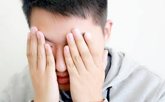 每天坚持这样搓脚可缓解高血压