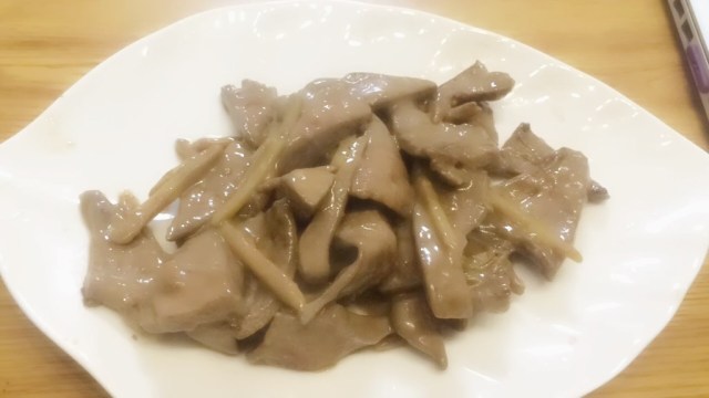 红麻油炒猪肝的功效,麻油炒猪肝详细做法