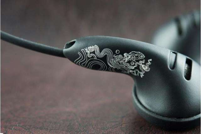 平头塞，那个让你耳朵里第一次有声音的玩意