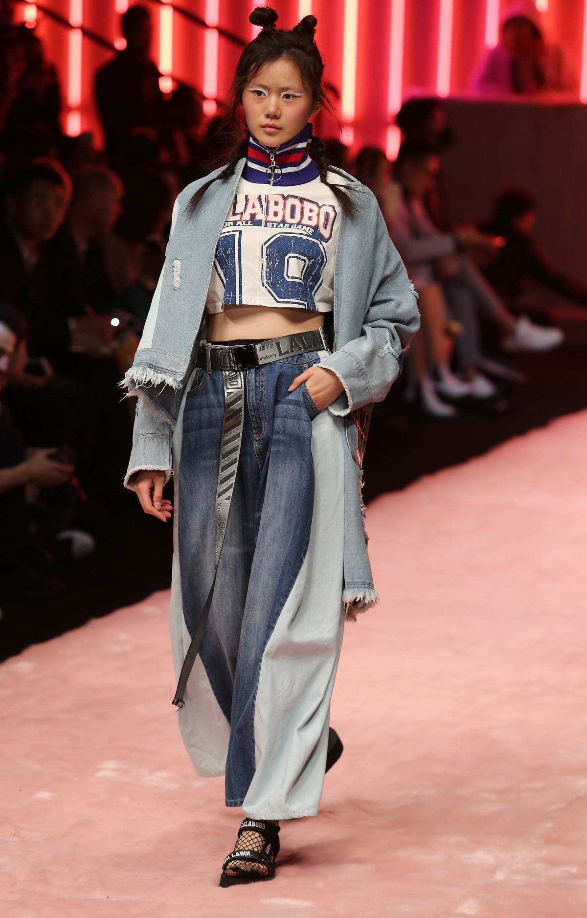 lalabobo澶忓鏂版濂楄,lalabobo鏃惰