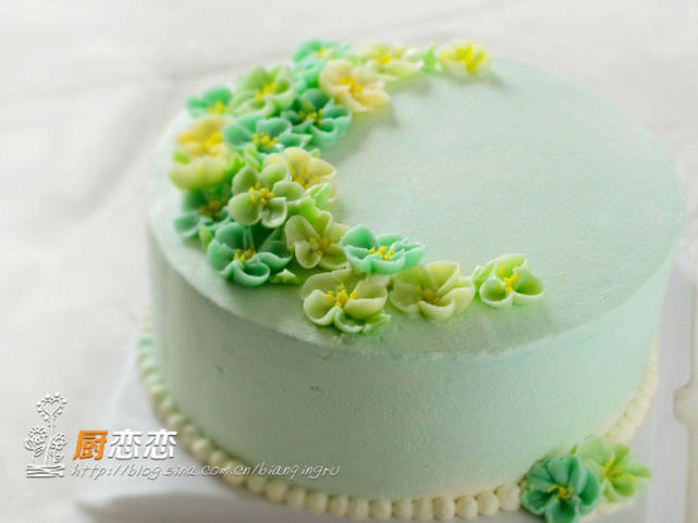 蛋糕裱花零基础教程新手,蛋糕裱花入门教程新手