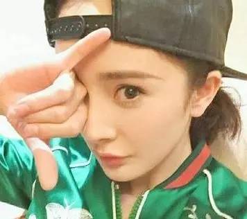 白百何拍照,白百何凹造型高清图片