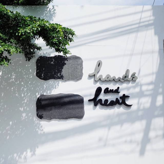 明星同款泰国品牌,女明星爱穿的泰国品牌