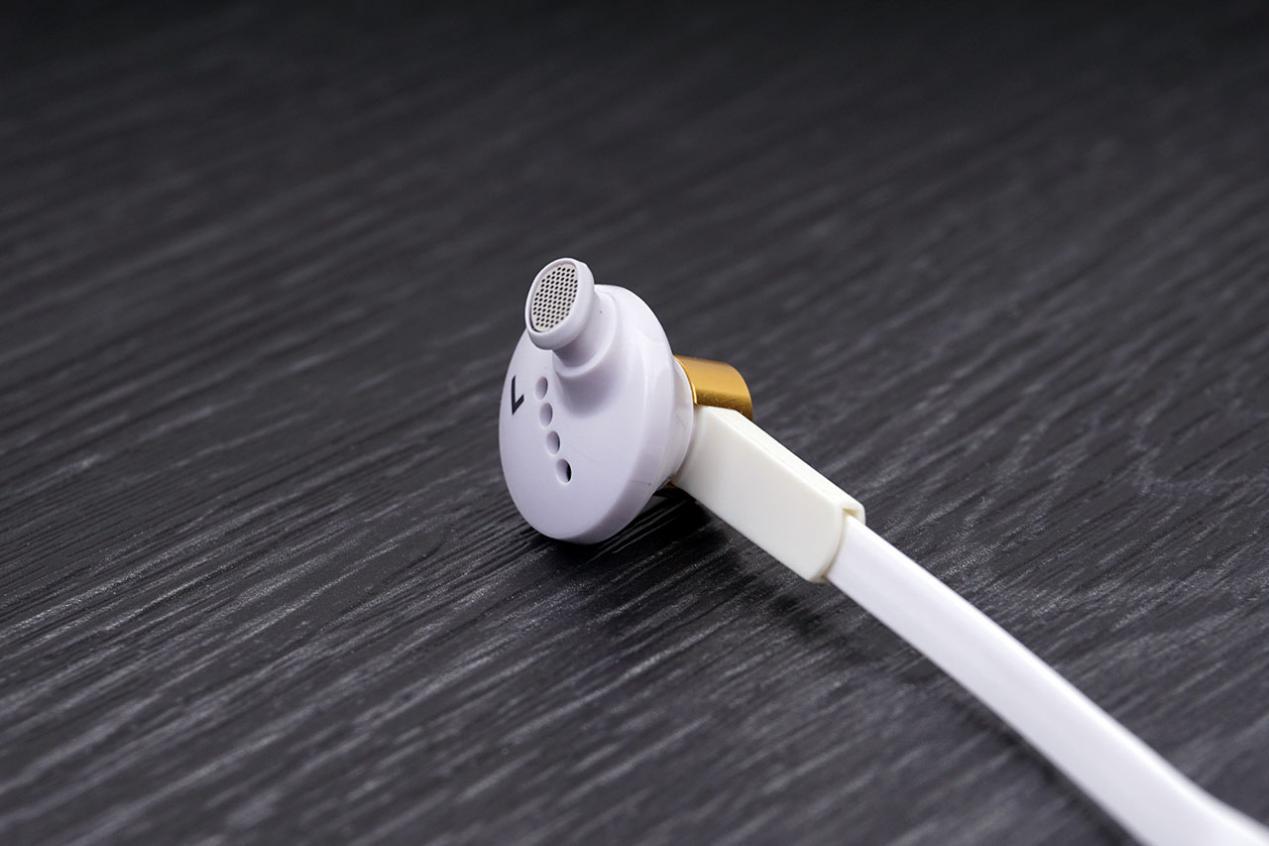 大品牌做品牌小品牌做品类,大品牌低端耳机好吗